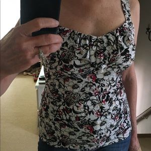 🌹WHBM Ruffled Sleeveless Top size S